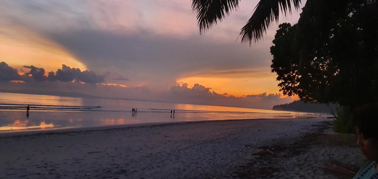 Pellicon Beach Resort Havelock island Exteriör bild